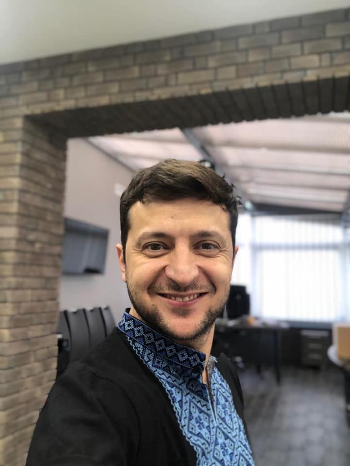 Плохая примета: в сети высказались о поздравлении Зеленского с Днем вышиванки