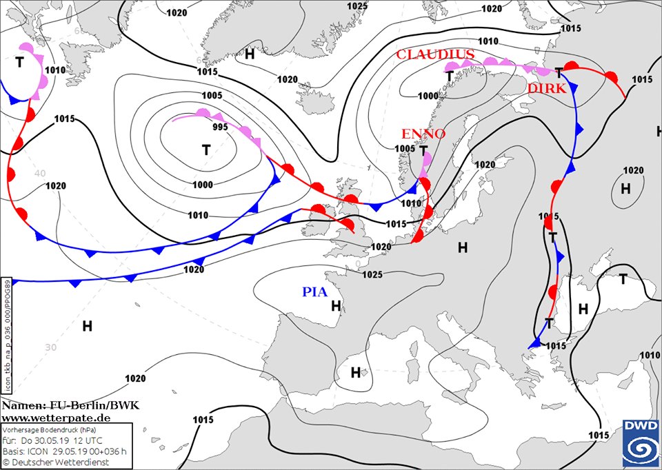Холодный фронт и грозы: украинцев предупредили о непогоде
