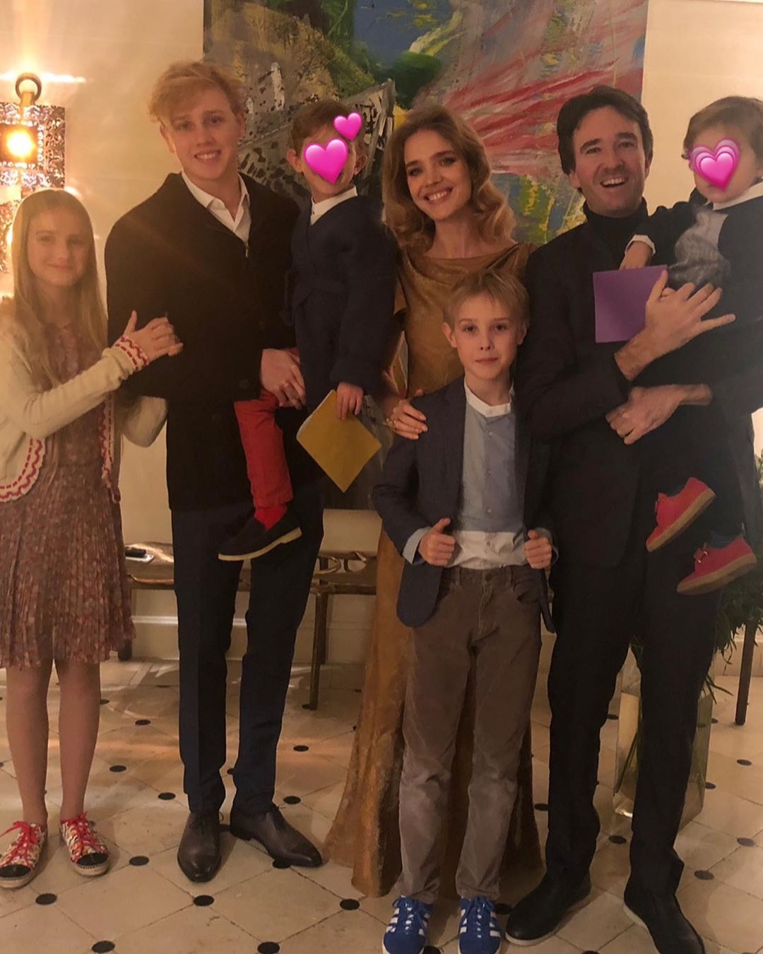 Молодая мама: Наталья Водянова растрогала сеть редким архивным фото с сыном