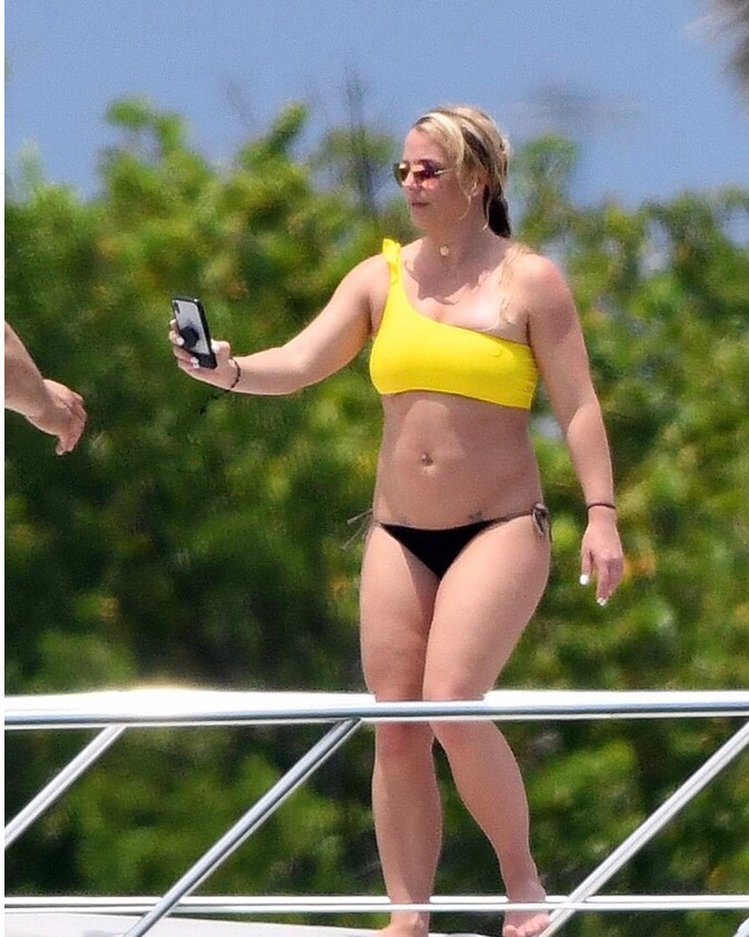 Худая, как игла: Бритни Спирс публично защитила свою фигуру