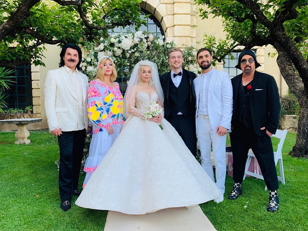 Алина Гросу вышла замуж: как прошла свадьба скандальной певицы (фото, видео)