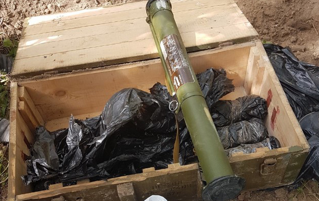 В Киеве СБУ изъяла арсенал оружия и боеприпасов