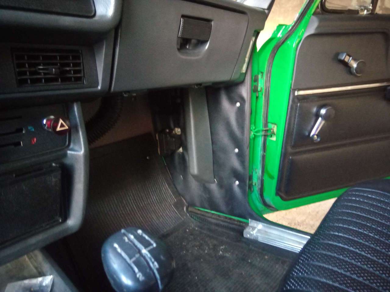 Стоит, как новая иномарка: в Италии выставили на продажу 42-летний "Москвич"