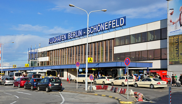 Почти 50 украинцев с билетами на руках застряли в аэропорту Берлина: детали скандала 