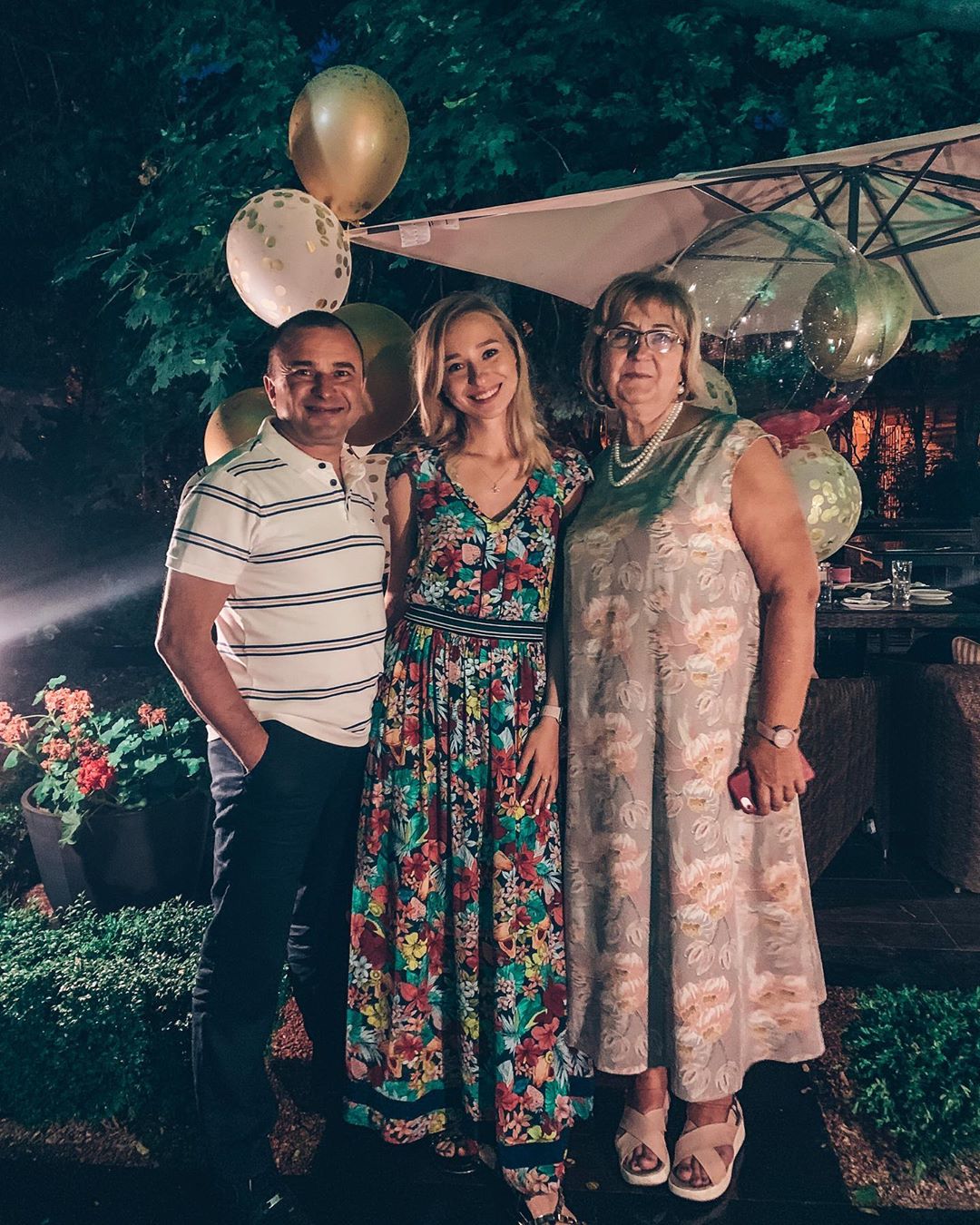 Готуються до весілля: Віктор Павлік покинув дружину заради юної коханої (фото)