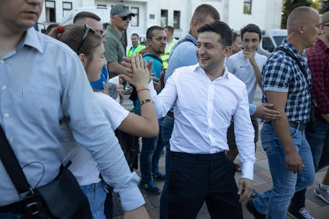 Пассажир самолета, в котором летел Зеленский, раскрыл истинное лицо президента