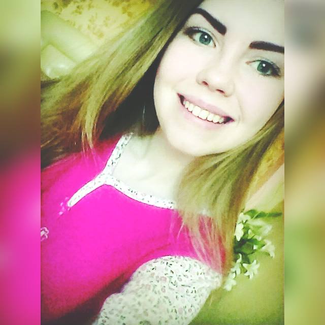 Зниклу рік тому 16-річну Діану Хриненко поховали: прощалися всім селом