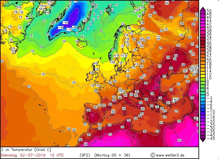 Атмосферный фронт несет в Украину дожди