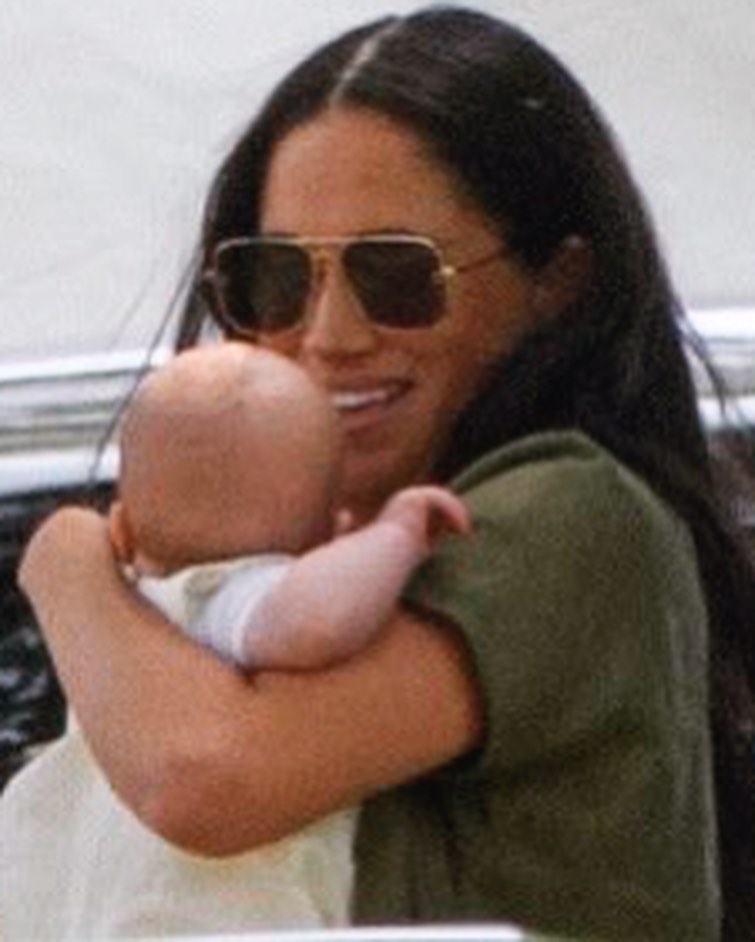 Пора призадуматься: британцы указали Меган Маркл на ее главную ошибку