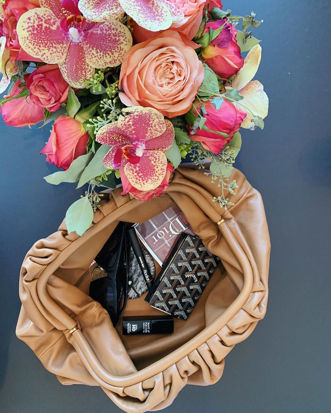 Просто і ефектно: бездоганний офісний образ від Роузі Хантінгтон-Уайтлі