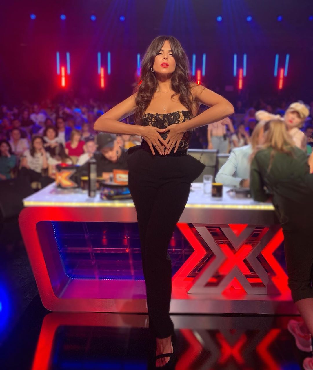 "Повезло Потапу!" Каменских восхитила точеной фигурой на съемках Х-фактора