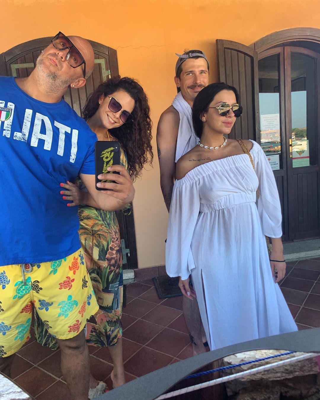 "Полны любви!" Счастливые Потап и Каменских заворожили романтикой на Сардинии