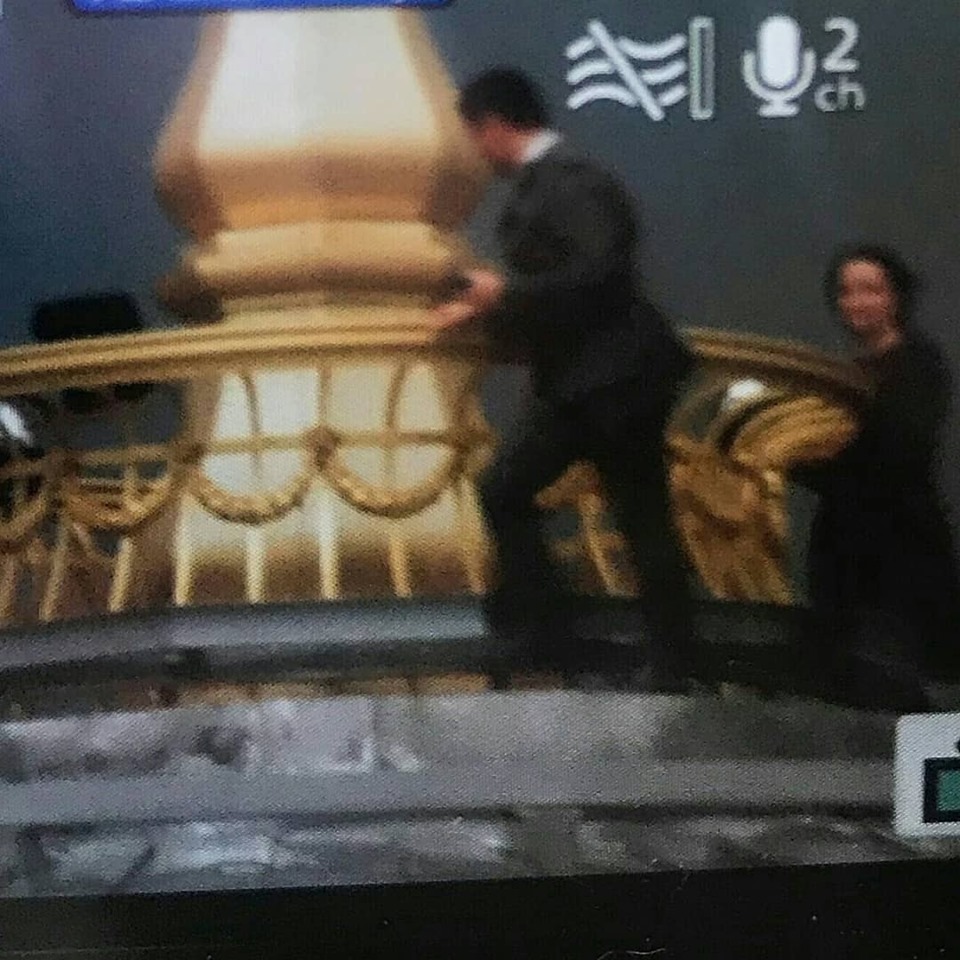 Романтик на крыше Рады: стало известно имя мужчины