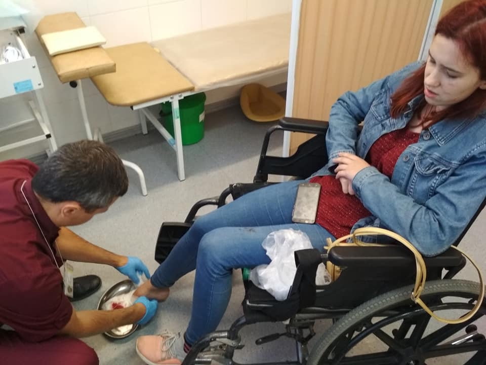 В киевском аэропорту на ребенка упал шкаф: подробности инцидента (фото, видео)