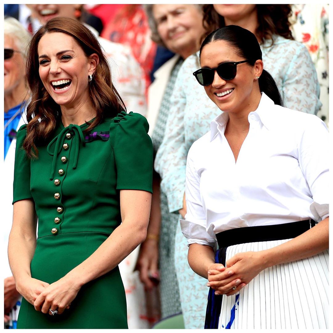 Герцогиня в скинни: топ-3 самых удачных образа Меган Маркл в стиле кэжуал