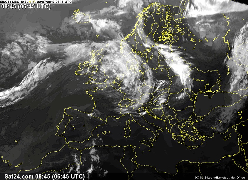 В Киеве на сегодня объявлено штормовое предупреждение