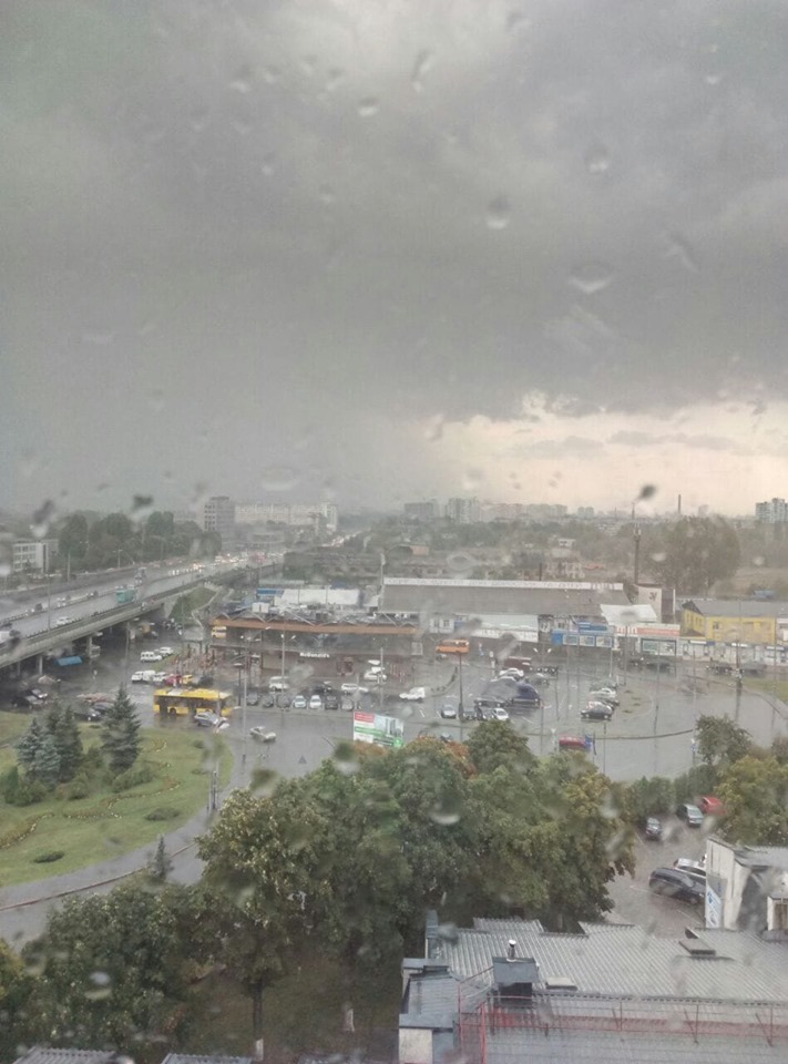 На Київ обрушився ураган