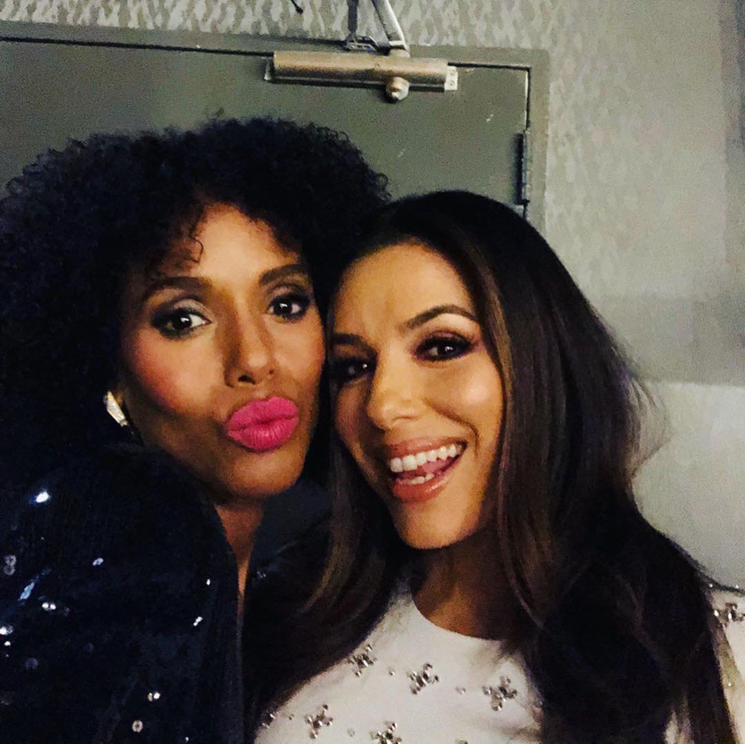 Жінка-мрія: Єва Лонгорія захоплює стрункими ногами в розкішній сукні