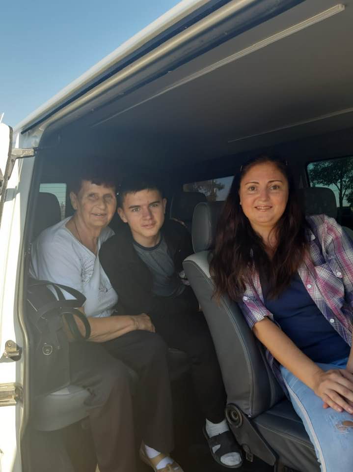 Спасибі синку, що вижив: Сенцов нарешті зустрівся з мамою (відео)