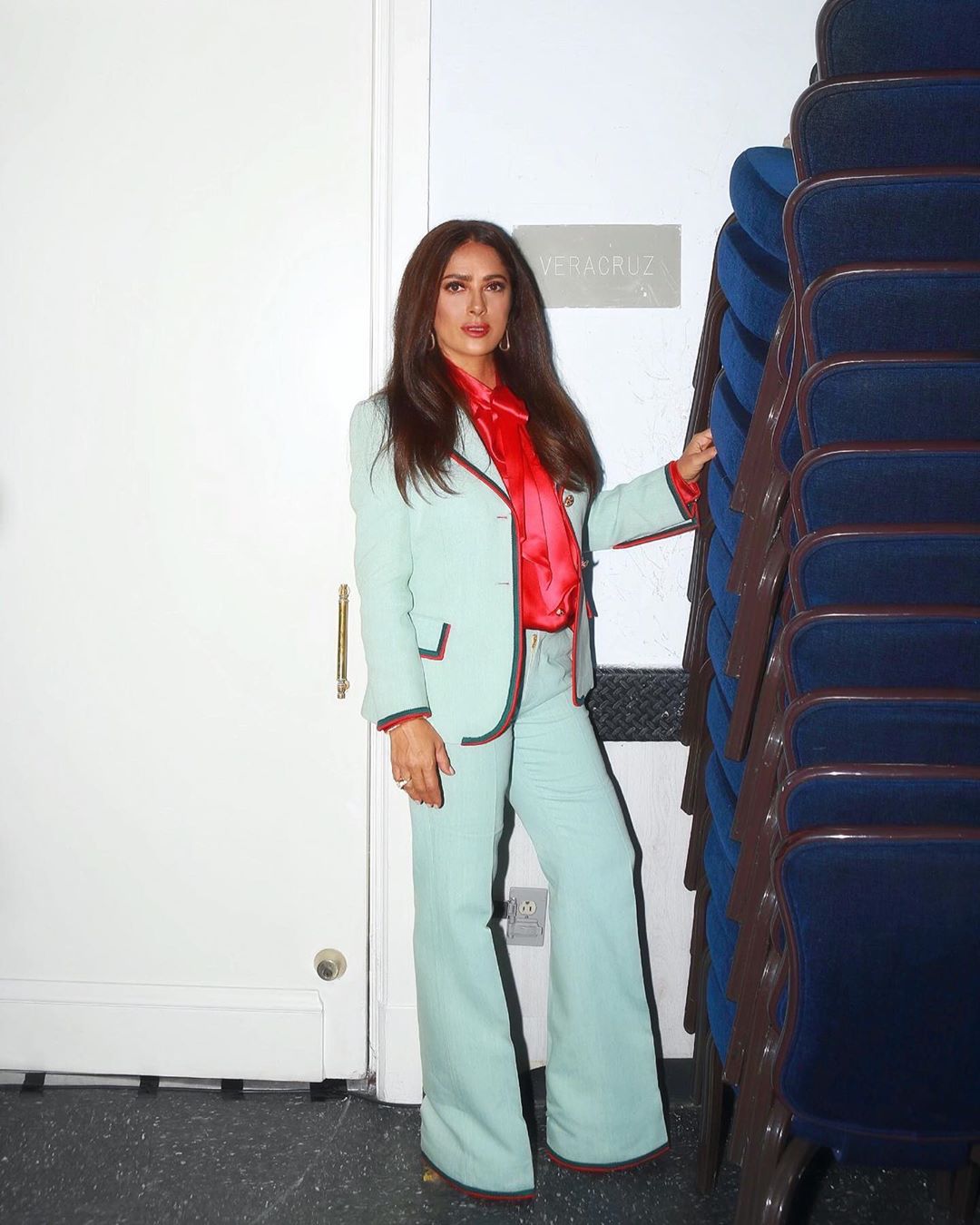 Не насмотреться! 53-летняя Сальма Хайек поразила молодостью и стройностью