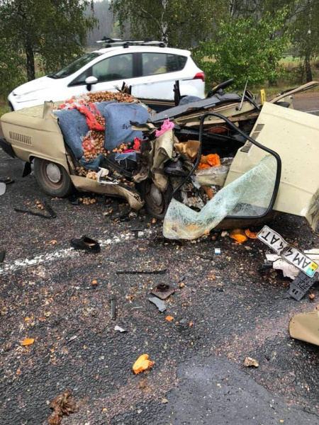 В Черкасской области столкнулись два автомобиля, есть погибший