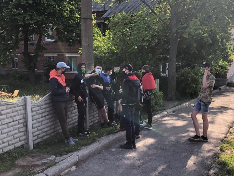 У Харкові підлітки тримали в страху весь район: били людей заради сміху