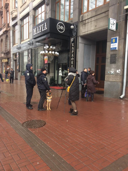 У центрі Києва "замінували" будівлю інформагентства