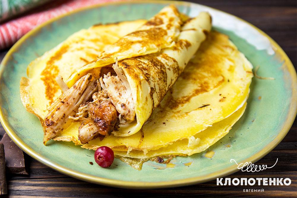 Клопотенко поделился рецептом оригинальных начинок для блинчиков: на любой вкус!