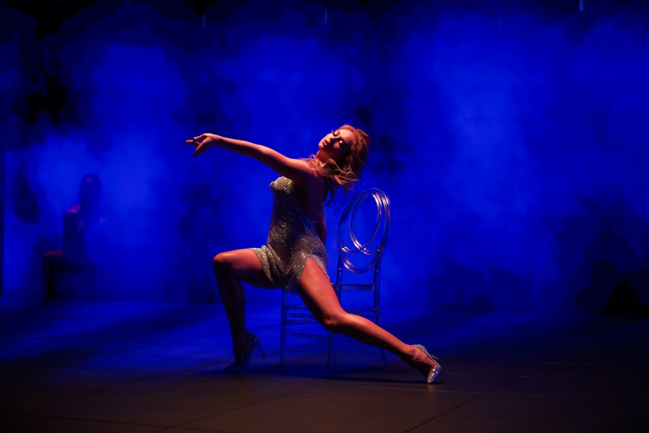 "Блюз еротичних думок": Михайло Поплавський випустив спокусливий кліп