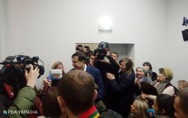 Саакашвілі прибув до Апеляційного суду Києва