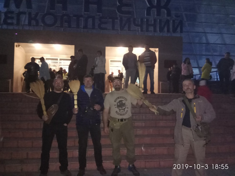 Шоу заминировано: Олега Винника "горячо" встретили в Сумах