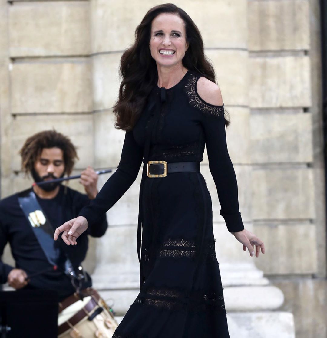 Украинский дизайнер блистает на подиуме с Айшварией Рай, Энди Макдауэлл и Евой Лонгорией