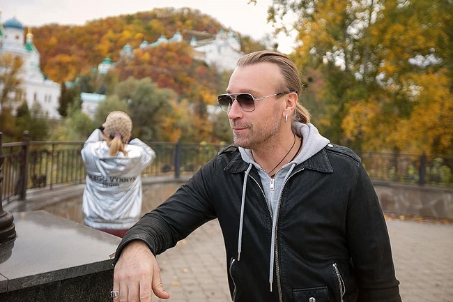 Скандальный Винник уехал на Донбасс насладится тишиной и красотой (фото)