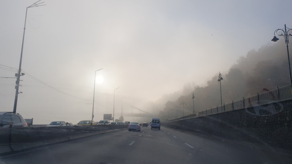 Украину накрыло сильным туманом: в аэропортах даже отменяют рейсы