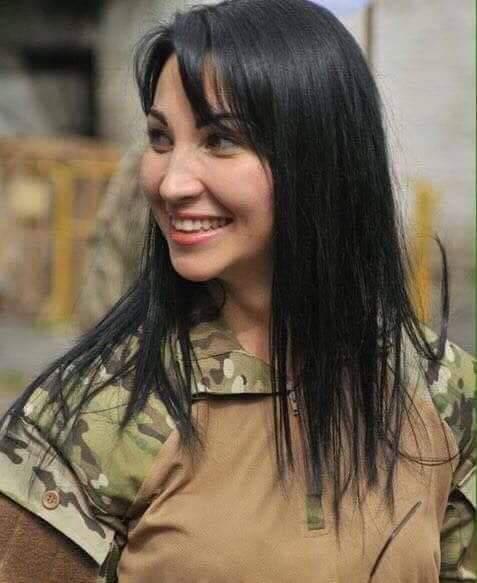 Снайпер Ярослава Никоненко получила орден "За мужество" посмертно