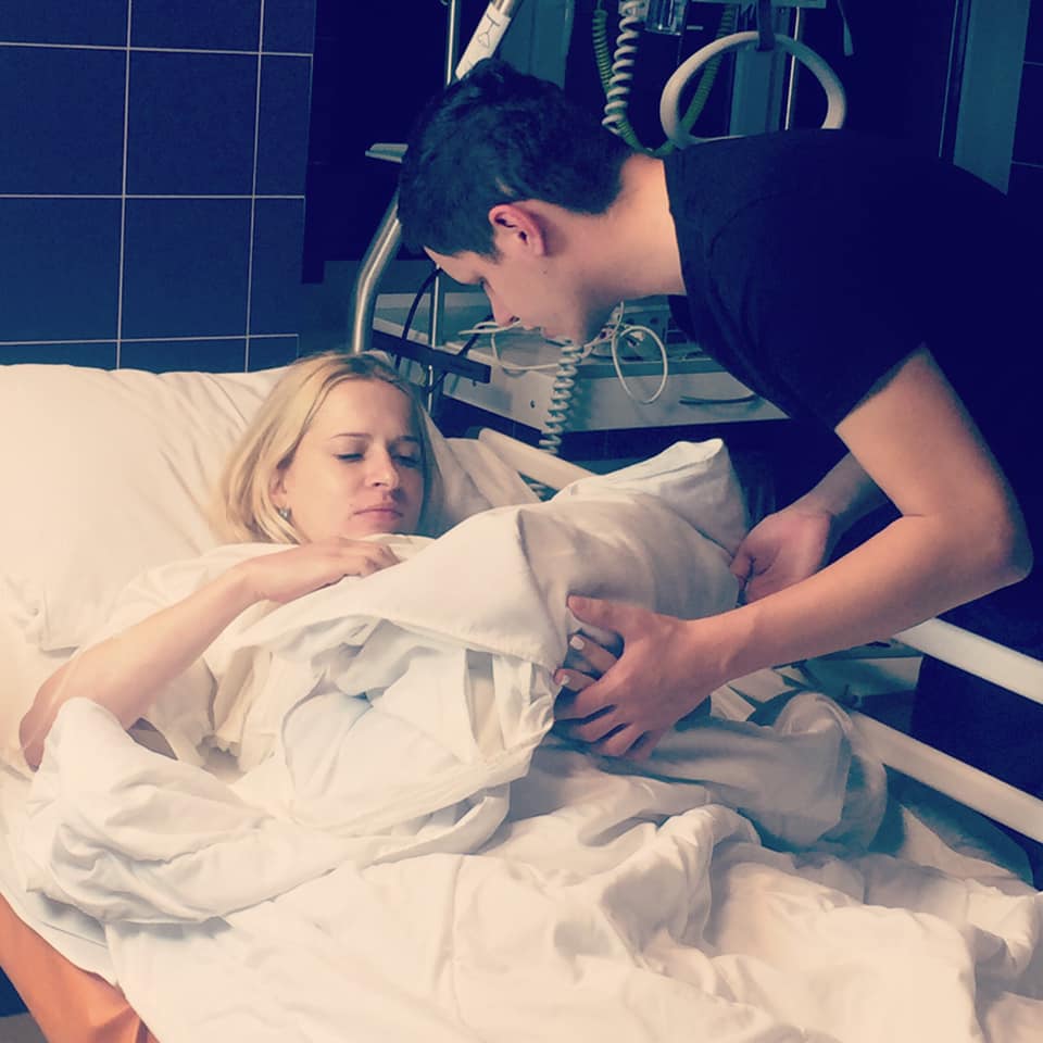 Популярный нардеп впервые стал отцом: фото из роддома