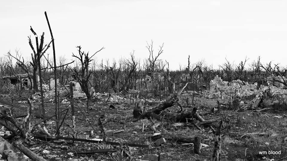 Отобранные жизни и сломанные судьбы: в сети показали черно-белую реальность Донбасса (фото)