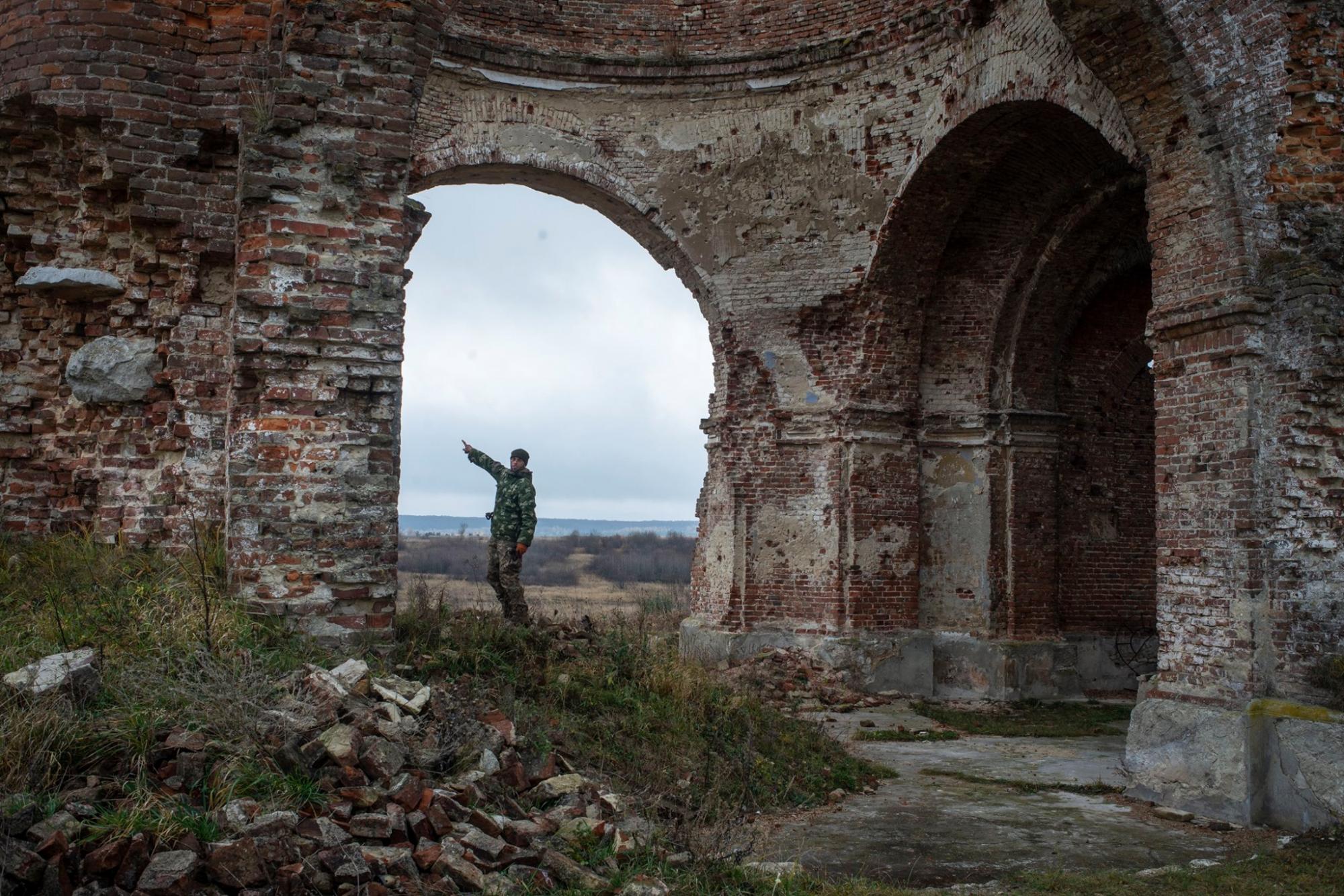 Дуже глибокі фото: військові ЗСУ показали суть "російського світу"