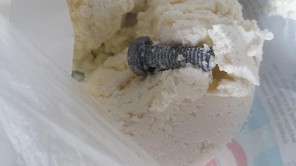 Творог с болтом: известный производитель молочки оскандалился в Киеве