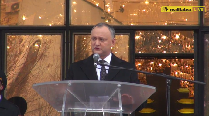 Додон официально стал президентом Молдовы