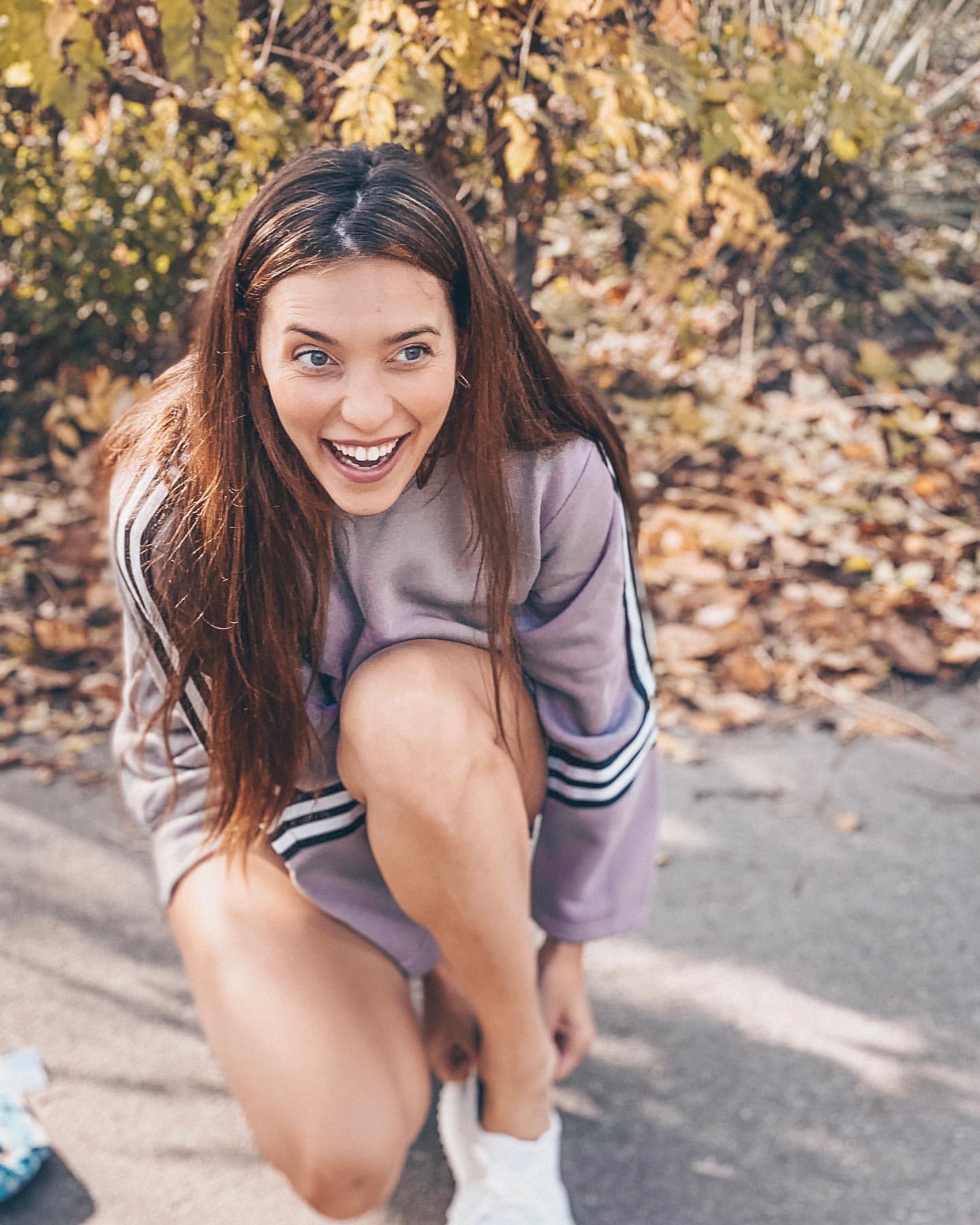 "Ножки – загляденье": Тодоренко в экстремальном мини гуляет по теплой Одессе