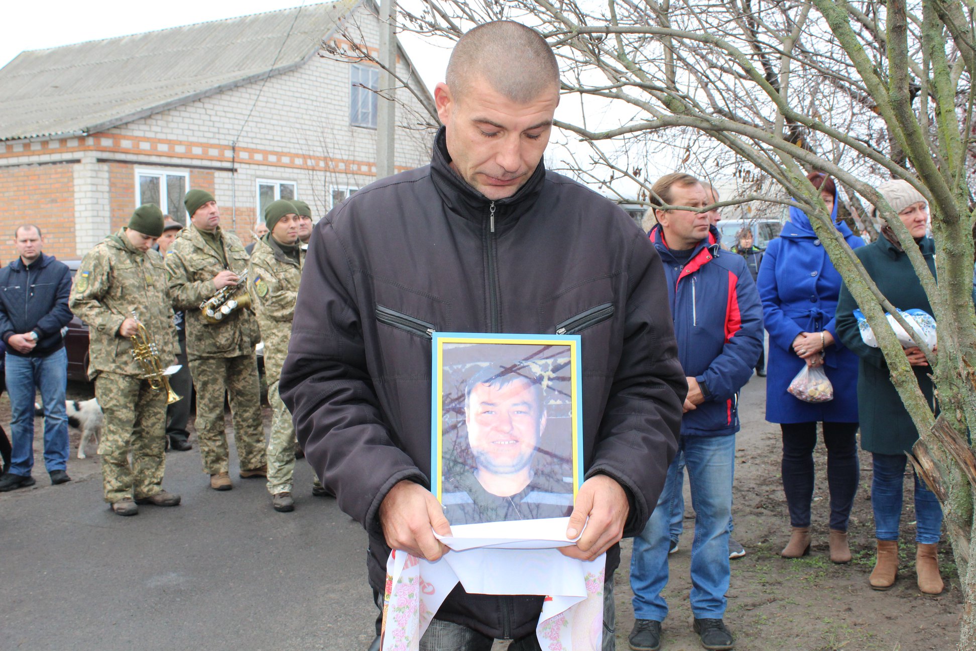 Считали пропавшим: под Полтавой перезахоронили погибшего бойца в Иловайском котле