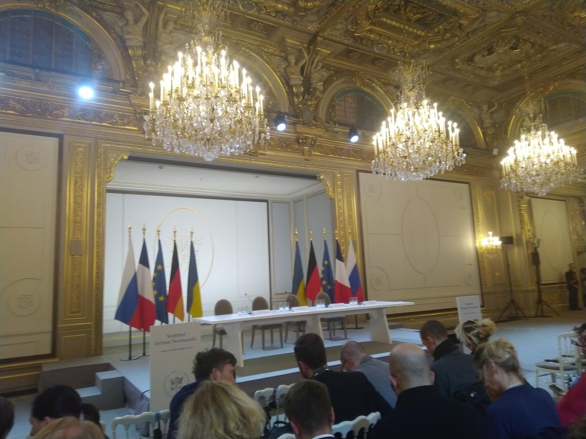 Перша зустріч Зеленського і Путіна тривала майже дві години