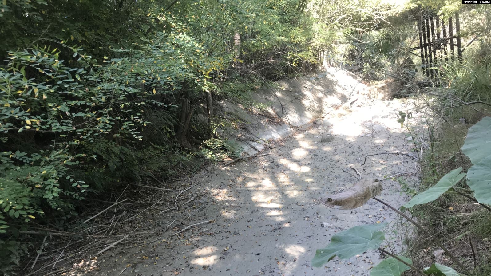 Это пугает: в Крыму жалуются на исчезновение еще одной реки и водоемов (фото)