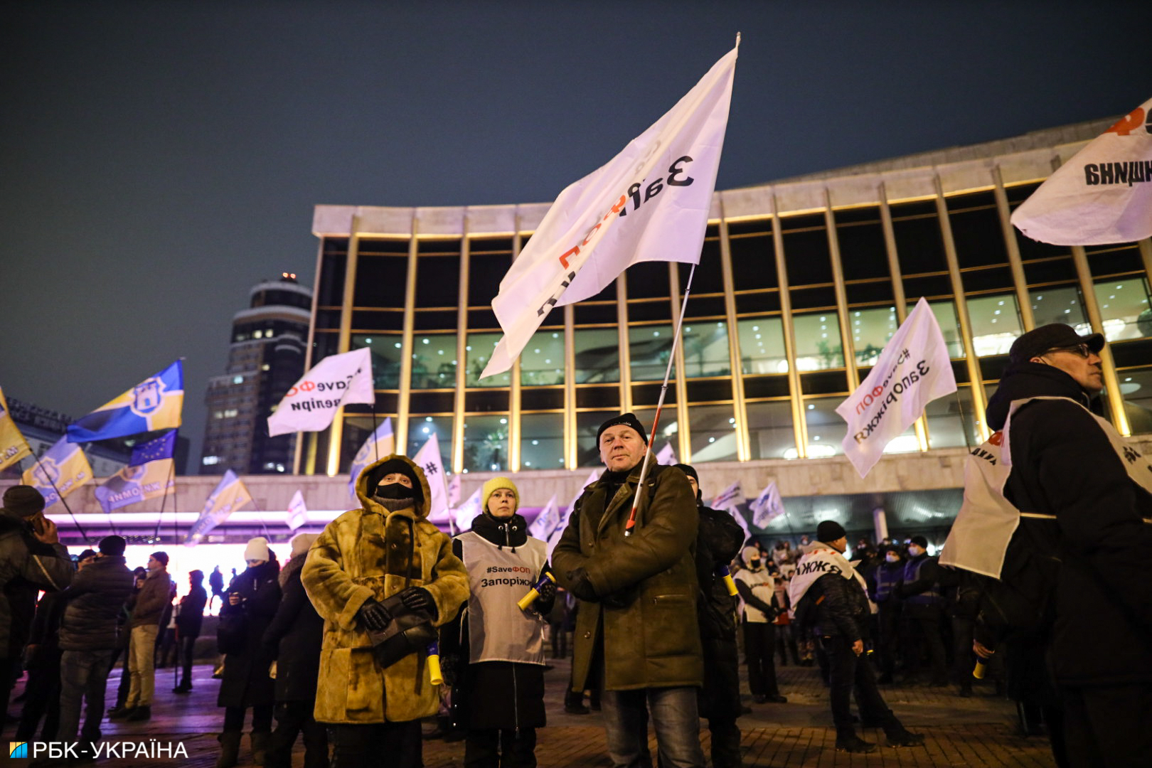 "Квартал 95" снимает новогоднее шоу в окружении Нацгвардии: при чем тут ФОПы