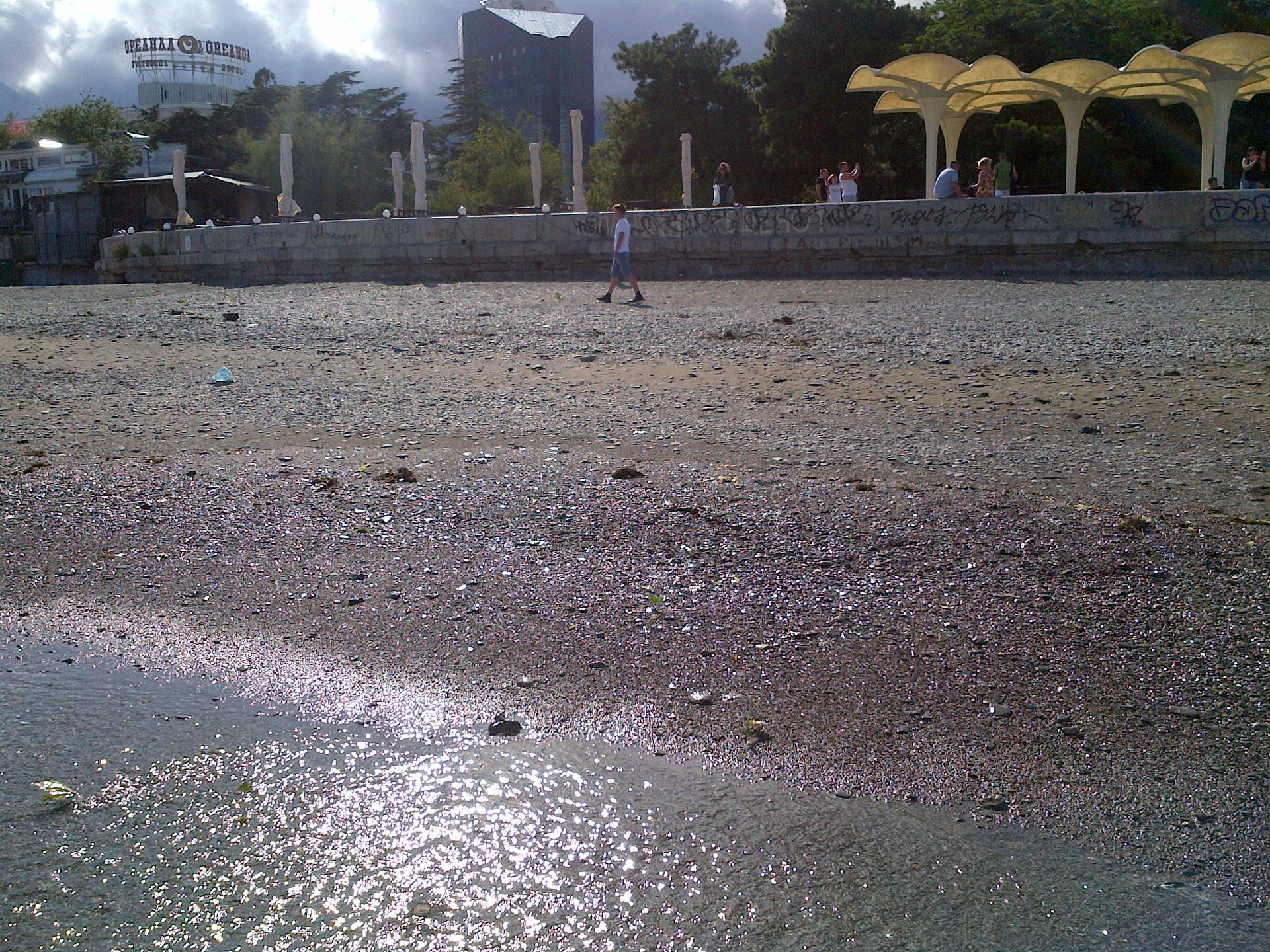 Сравните сами: в сети показали фото из Кирилловки и Ялты