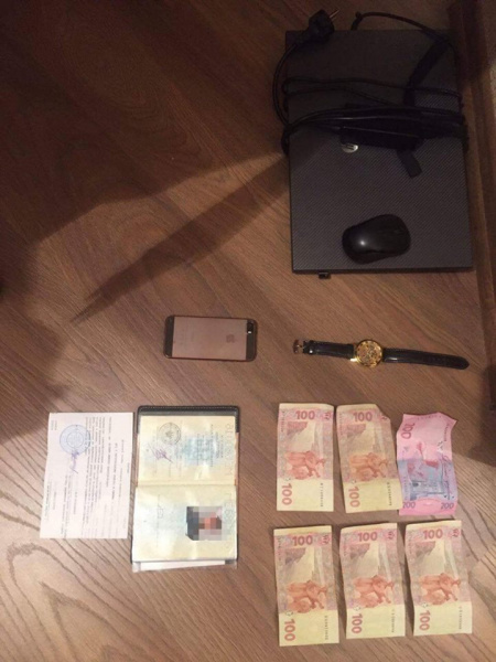 В суд передали дело банды полицейских, грабивших граждан на железнодорожном вокзале Киева