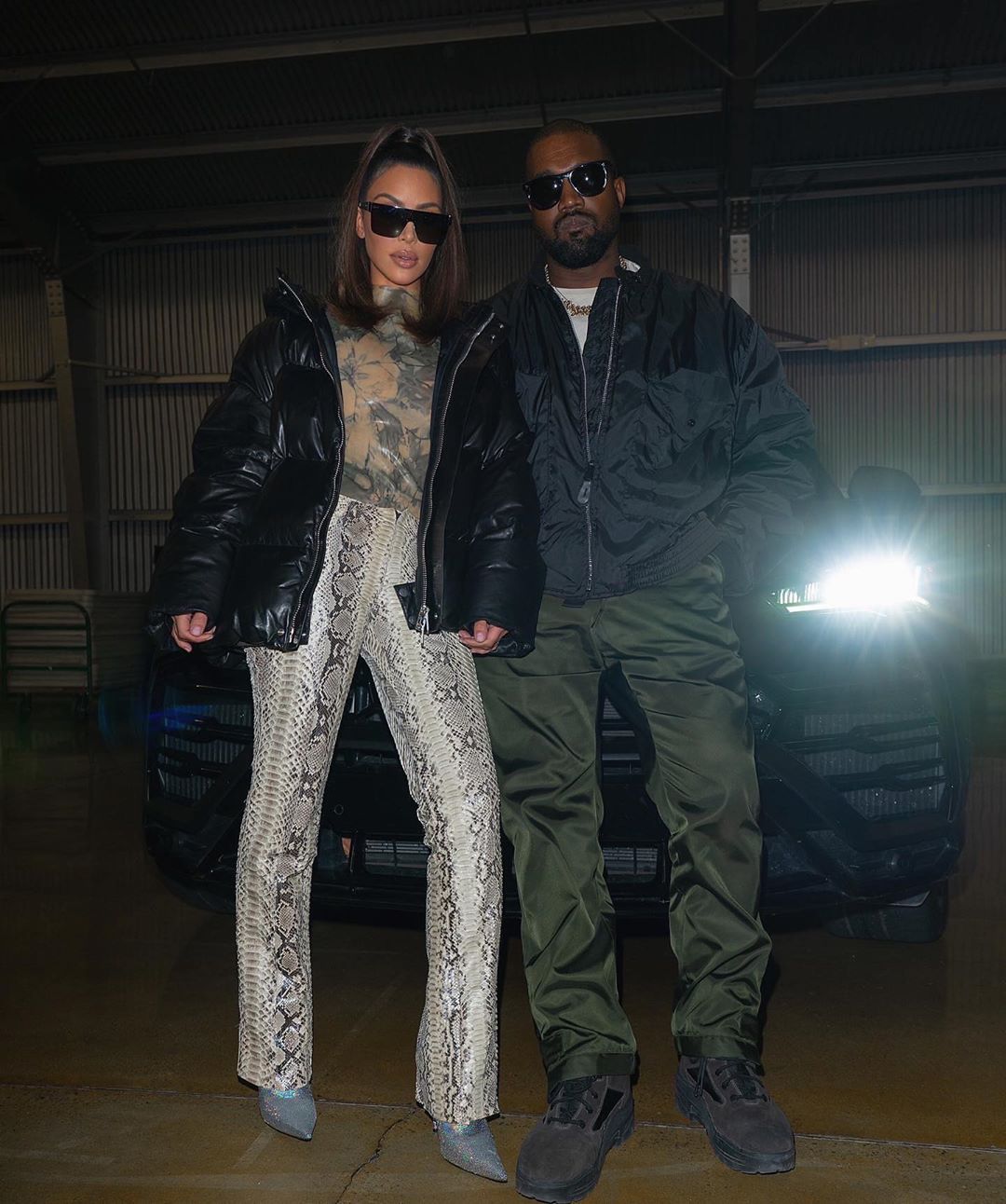 В пуховике и на каблуках: Ким Кардашьян показала, как сочетать вещи в разных стилях