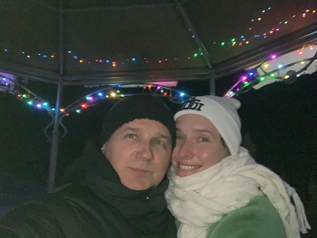 Счастливые Осадчая и Горбунов устроили романтику в новогоднюю ночь