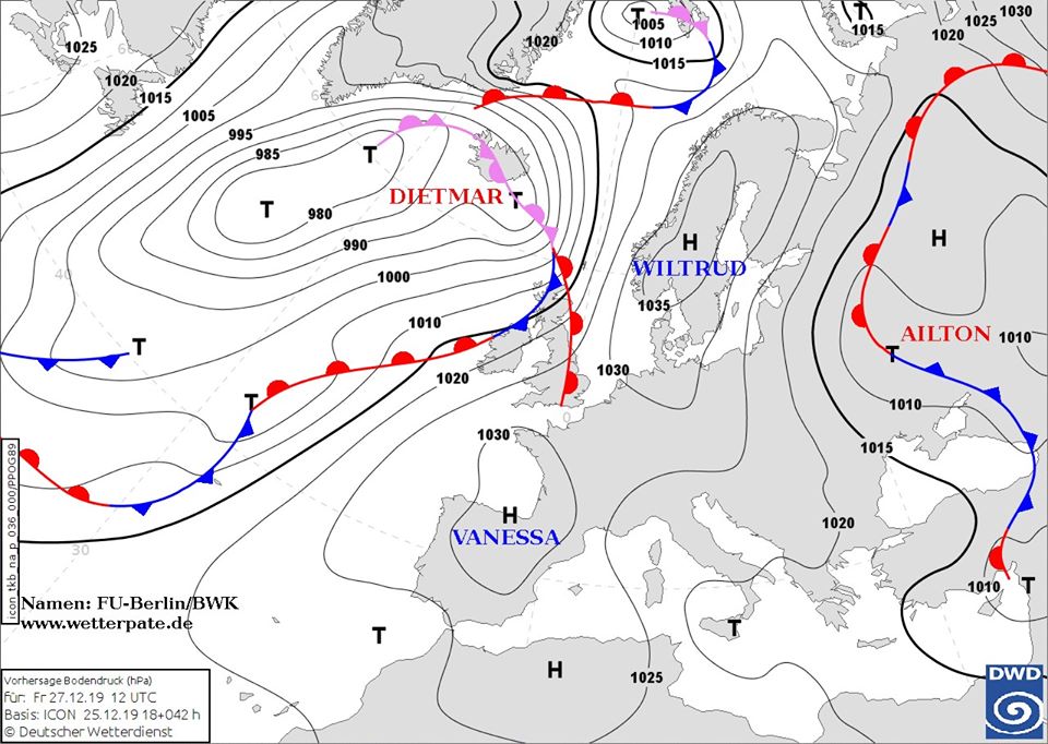 Штормовой ветер и мокрый снег: украинцев предупредили о непогоде